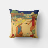 ヴィンテージチルドレンズシスターズファミリーバケーションアットビーチ クッション (正面)