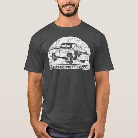 ヴィンテージトラック引っ張りヴィンテージレトロ4x4トラック tシャツ (正面)