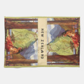 ヴィンテージトラベルニュージーランドランドスケープ先住民女性 キッチンタオル (横)