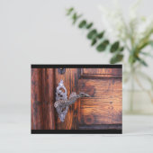 ヴィンテージドアハンドル、古い木実在材地 ポストカード (スタンド正面)