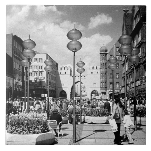 ヴィンテージドイツミュンヘンタウンゲートカリストル タイル (正面)