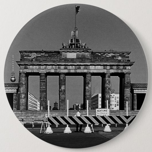 ヴィンテージドイツBerlin Brandenburg Gate 1970 缶バッジ (正面)