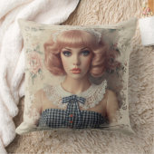 ヴィンテージドールコアガールとアイボリー クッション (ブランケット)