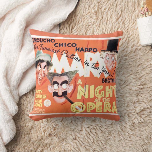 ヴィンテージナイトアットザオペラマルクス兄弟の枕 クッション (ブランケット)