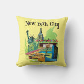 ヴィンテージニューヨーク市自由旅行アートの像 クッション (正面)