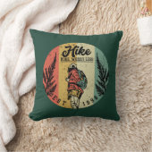 ヴィンテージハイキングより心配が少ない女性 クッション (ブランケット)