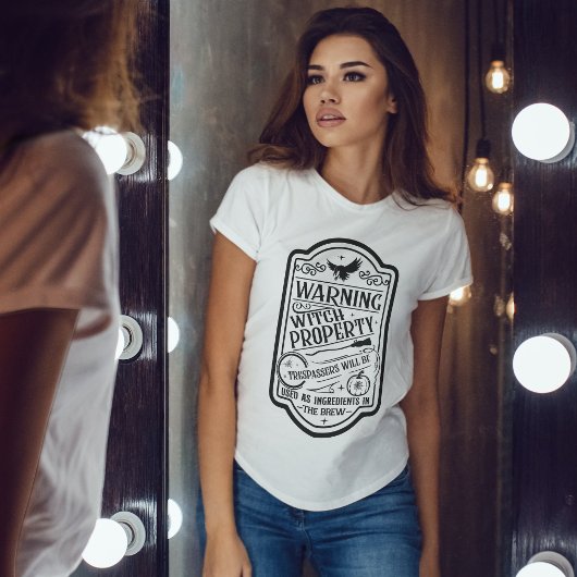 ヴィンテージハロウィーンウィッチ警告標識 Tシャツ