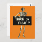 ヴィンテージハロウィーントリックまたはトリートスケルトン ポストカード (正面/裏面)