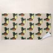 ヴィンテージハワイアンパイナップルオーガニック、フードフルーツ ビーチタオル (正面)