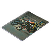 ヴィンテージバイクのアートワーク ノートブック (左側)