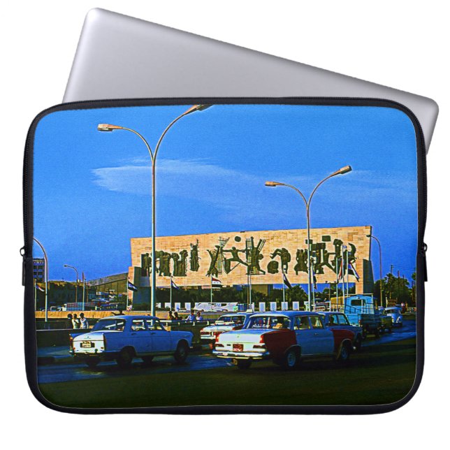 ヴィンテージバグダッド広場 ラップトップスリーブ (正面)