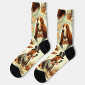 ヴィンテージバスセットハウンドシームレスイラストレーション ソックス (左)