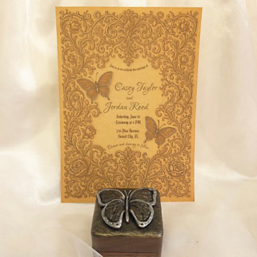 ヴィンテージバタフライ結婚式招待状オンエイジド紙 招待状
