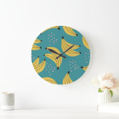 ヴィンテージバナナパターン、青い背景。 ラージ壁時計 (ホーム)