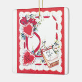 ヴィンテージバレンタインデーのハート、花、リボン セラミックオーナメント (左)