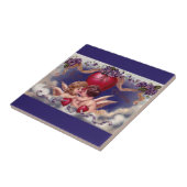 ヴィンテージバレンタインデー、Cherubs Hug in Clouds タイル (側面)