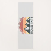 ヴィンテージパステル山脈はモノグラムグレーを呼び出している ヨガマット (正面)