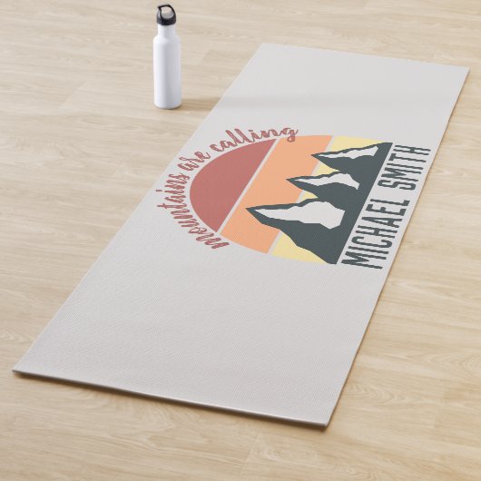 ヴィンテージパステル山脈はモノグラムグレーを呼び出している ヨガマット (インサイチュ)