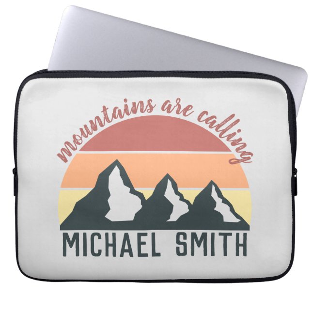 ヴィンテージパステル山脈はモノグラムグレーを呼び出している ラップトップスリーブ (正面)