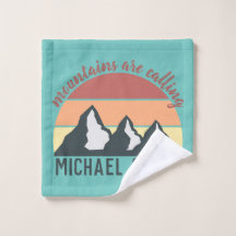 ヴィンテージパステル山脈はモノグラムスカイを呼び出している