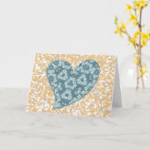 ヴィンテージパターンのハート ブルーとゴールド バレンタイン カード (黄色い花)