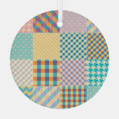 ヴィンテージパッチワーク：テキスタイルのシームレスな背景 ガラスオーナメント (裏面)