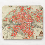 ヴィンテージパリの旅行地図。旧市街。レトロフランス マウスパッド<br><div class="desc">ヴィンテージパリの地図マウスパッド。</div>