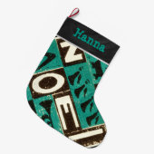 ヴィンテージパーソナライズされたグリーンノールクリスマス ラージクリスマスストッキング (正面 (吊り時))