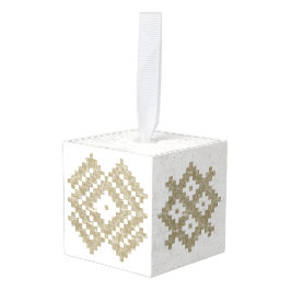 ヴィンテージパーソナライズされたバルチックパターン付文字 キューブオーナメント