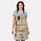 ヴィンテージパーチメント愛の手紙と花(2) エプロン (着用した状態)