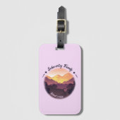 ヴィンテージパープルイエローファームハウスマウンテンサンセット ラゲッジタグ (正面縦)