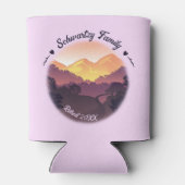 ヴィンテージパープルイエローファームハウスマウンテンサンセット 缶クーラー (裏面)