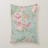 ヴィンテージビクトリアンのシック淡い色のブルーフローラ赤 アクセントクッション (正面(垂直))