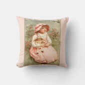 ヴィンテージビクトリアンの蝶ピンクの少女 クッション (正面)