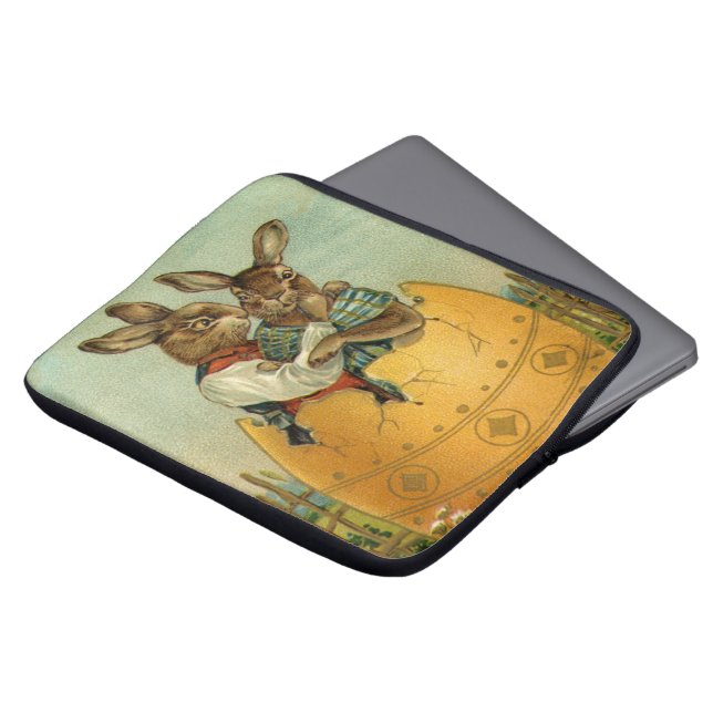 ヴィンテージビクトリアンの金ゴールド卵の復活祭 ラップトップスリーブ (正面上部)