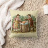 ヴィンテージビクトリアンイースターイラストレーション クッション (ブランケット)