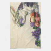 ヴィンテージビクトリアンイースターバニー、花と卵 キッチンタオル (縦)