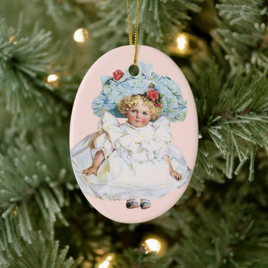 ヴィンテージビクトリアンベビーガールドール、イースタードレスハット セラミックオーナメント (ツリー)