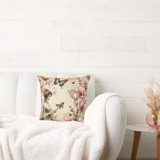 ヴィンテージビクトリアンレディと蝶のデコページ クッション (ソファ)