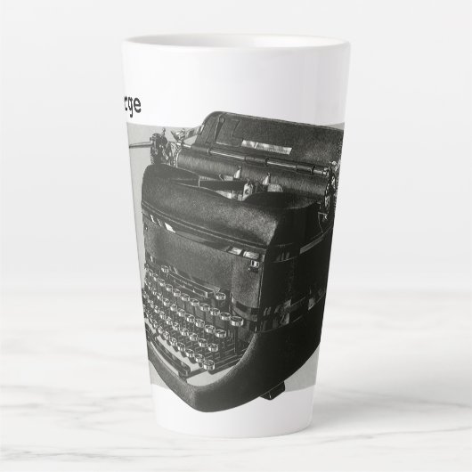 ヴィンテージビジネス、アンティークオフィスマニュアルタイプライター カフェラテマグ (正面)