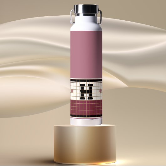 ヴィンテージビストロタイルクランベリーおよび金ゴールドモノグラム ウォーターボトル