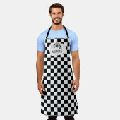 ヴィンテージビストロブラック&ホワイトチェッカーボードメンズ エプロン (着用した状態)