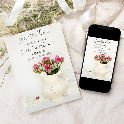ヴィンテージピッチャーのピンクローズの結婚式の日付を保存 セーブザデート