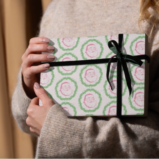 ヴィンテージピンクのサンタで緑のリースクリスマス ラッピングペーパー