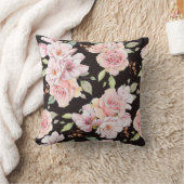 ヴィンテージピンクのバラを濃い茶色に クッション (ブランケット)