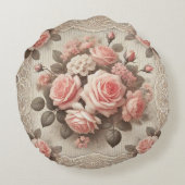 ヴィンテージピンクのローズフローラとレース ラウンドクッション (裏面)