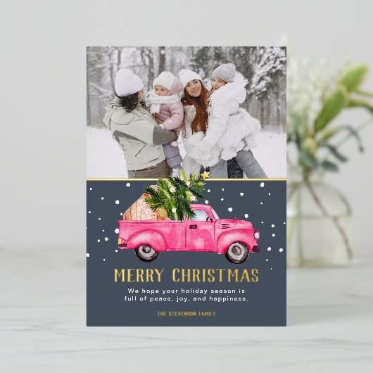 ヴィンテージピンクの赤いトラックのクリスマスツリーの青い写真 箔シーズンカード (立ち正面)