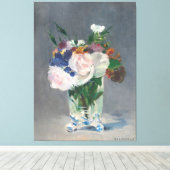 ヴィンテージピンクの青い黄色の白い花を花瓶に キャンバスプリント (インサイチュ (ウッドフロア))