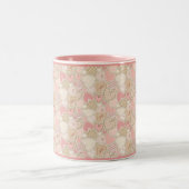 ヴィンテージピンクパッチワークキルトハートパターン ツートーンマグカップ (中央)