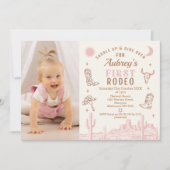 ヴィンテージピンクフォト女性のカーボーイファーストロデオ誕生日 招待状 (正面)